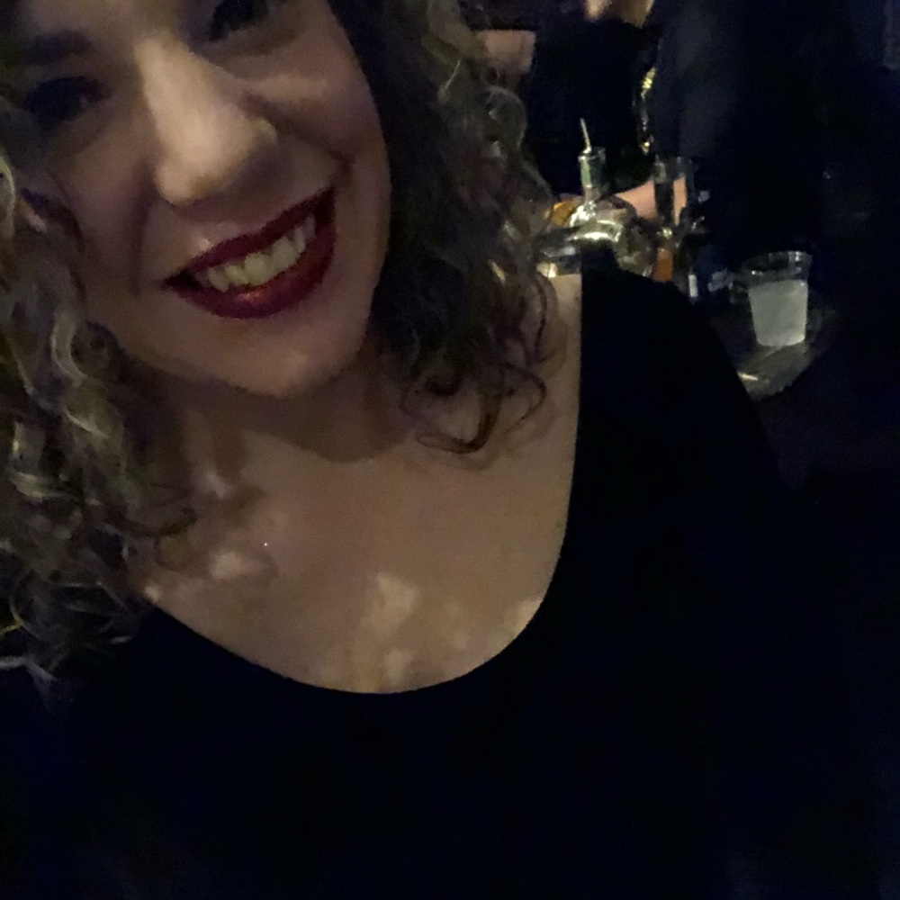 Meet your Posher, Luna